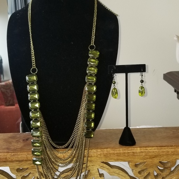 Necklace Set - Picture 4 of 4